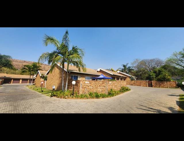 2 BEDROOM TOWNHOUSE FOR SALE IN NINAPARK